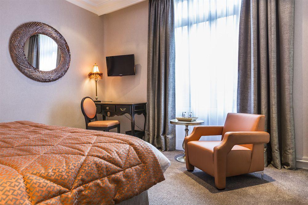 Hotel Le Cottage Bise Talloires Bagian luar foto